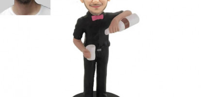 WHAT IS A FIGURINE, AND WHY YOU SHOULD GET ONE TOO